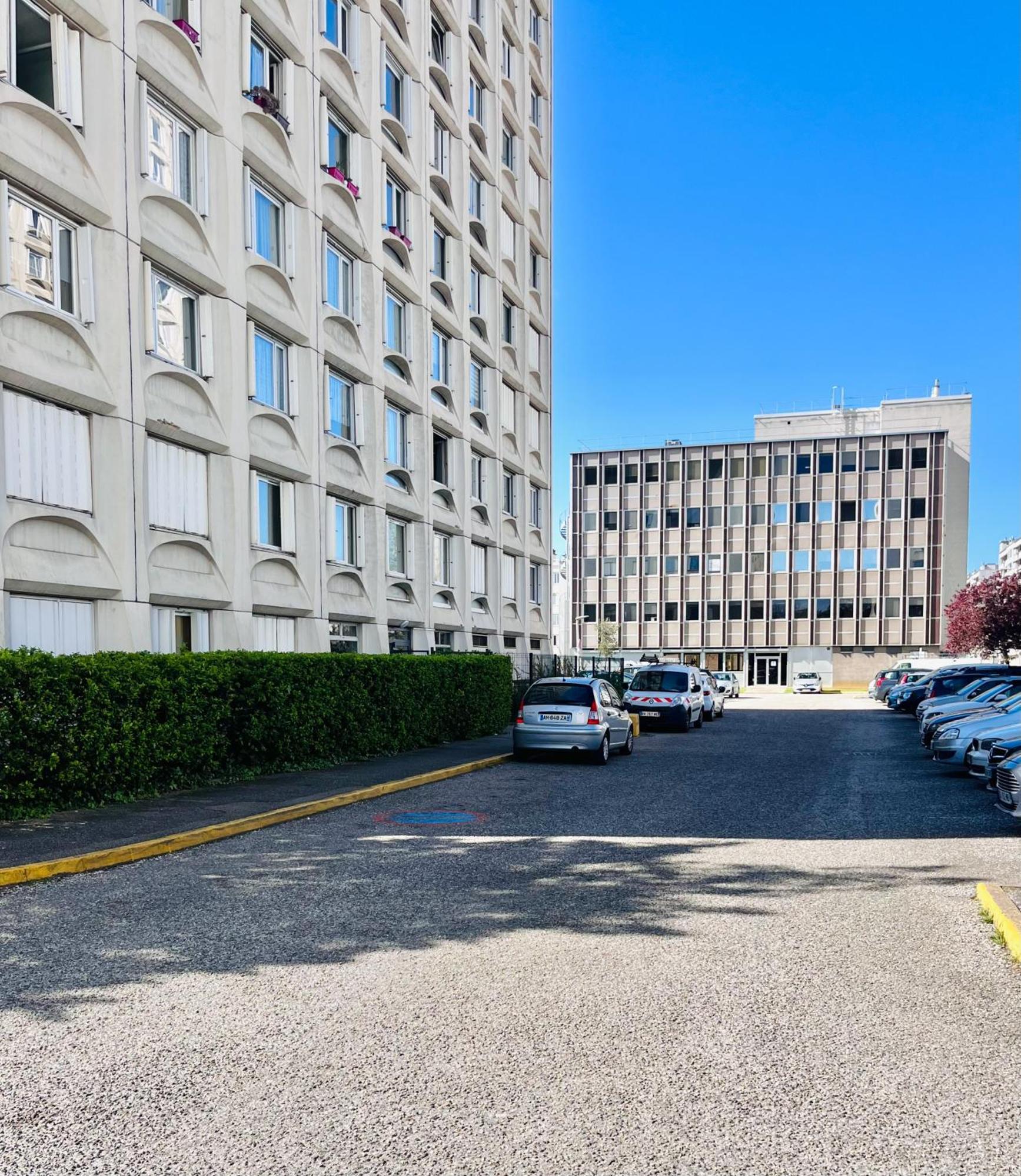Apartment Apparemment Spacieux T5 *